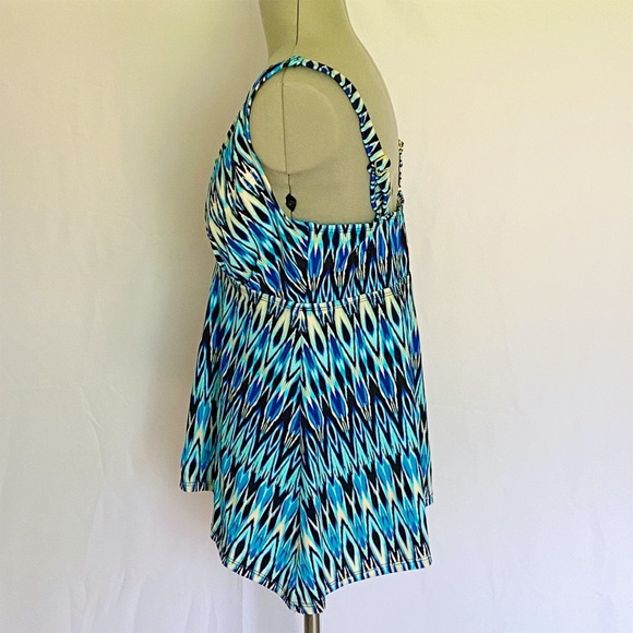 Swimsuits for All Tankini Geometric Blue Swimsuit Top Size 12 Built-In Cups - Picture 2 of 8